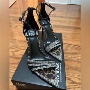 I. N.C Embellished Dress Shoes, Leopard Print, Size 5